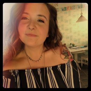 clothes shoes and accesories